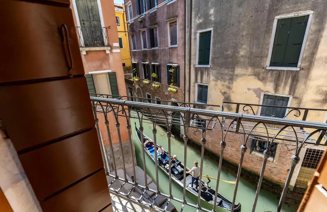 Querini Suite-Balcony On Canal, Close To San Marco-1